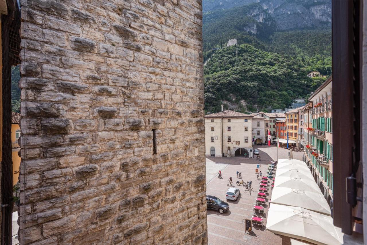 Appartamento Casa Anna Riva del Garda Esterno foto