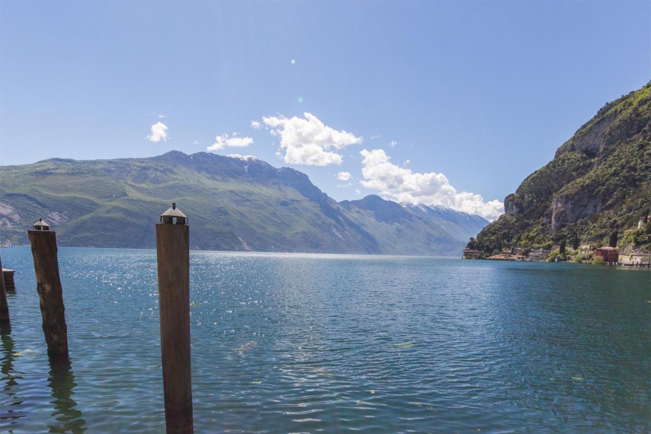 Appartamento Casa Anna Riva del Garda Esterno foto